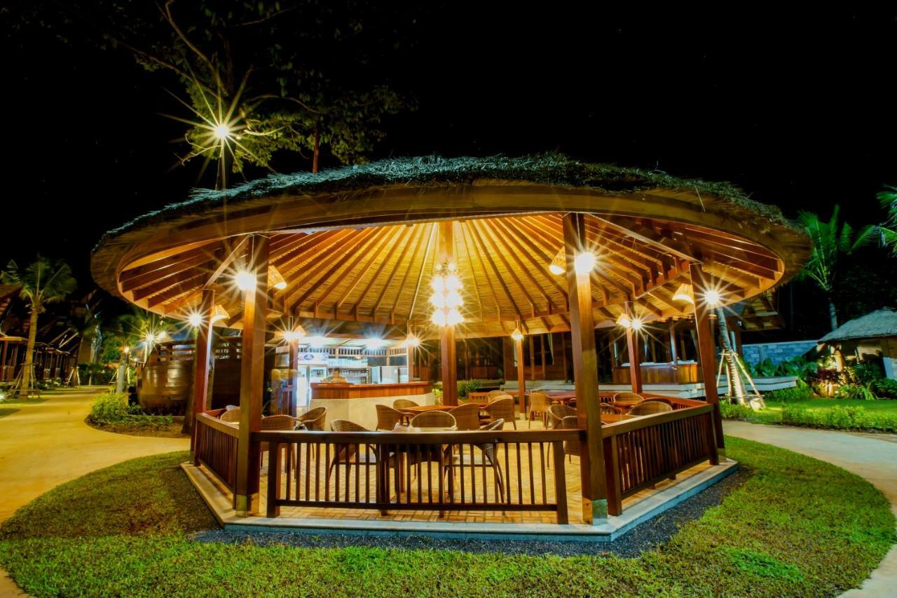 Khanom Cabana Beach Resort Extérieur photo